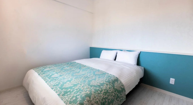 Люкс с балконом Cozy Stay in Naha