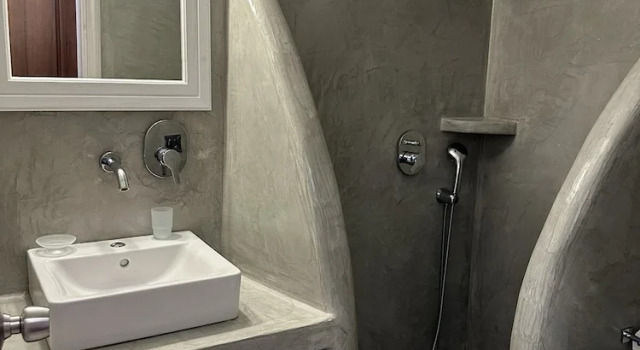 Трёхместный номер Standard с балконом OMIROS HOTEL