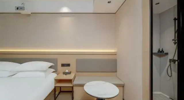 Люкс Jinlun Hotel (Shanghai Hongqiao Railway Station)