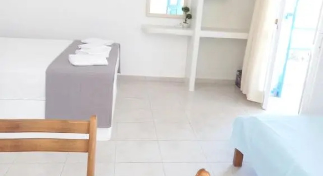 Marianna Studios, Rezervați Hotel Donousa Cicladele