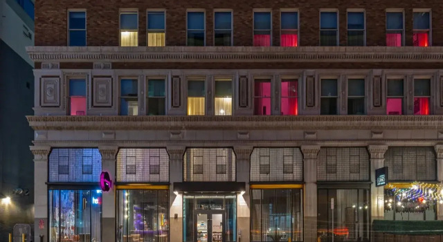 Moxy Phoenix Downtown