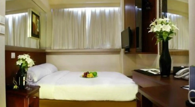 Oriental Lander Hotel