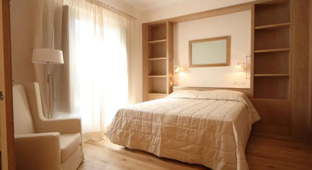 Villa Rignano Residence, Buchen Sie Villa Hotels in Valdarno mit Pool, Schwimmbad