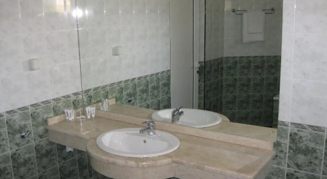 Апартаменты Hotel Oasis