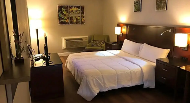 Двухместный люкс Stratus Suites Boutique Hotel