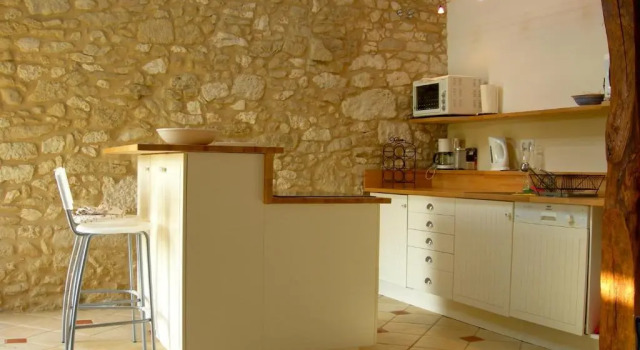 Коттедж Chambres dHôtes La Bastide des Trémières