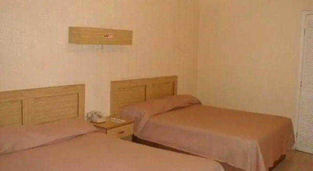 Plaza Consulado, Rezervovat Hotel Hotely v Chihuahua se snídaní, Snídaně