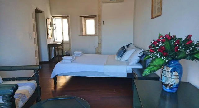 Двухместный номер Economy Hotel Amphora