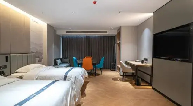 Люкс Gemei Hotel (Wanda Plaza Hotel,Yaohai District,Hefei City)