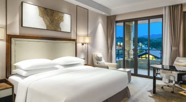 Люкс Grand Country Garden Phoenix Hotel