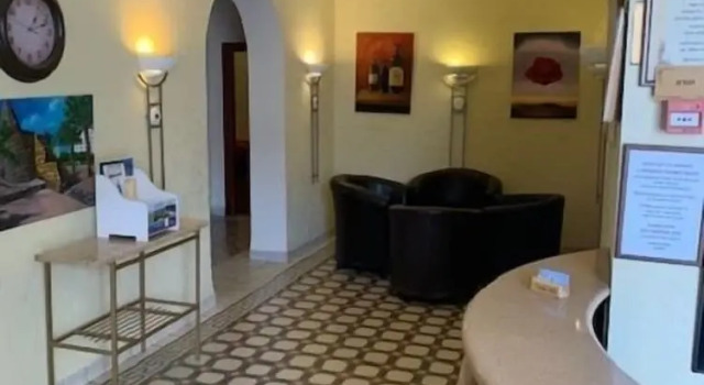 Bergik Hotel, Забронировать Отель Отели Тверия с парковкой, рядом с Marina, Парковка