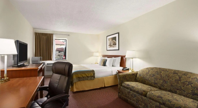 Двухместный номер Standard Days Inn by Wyndham Middletown
