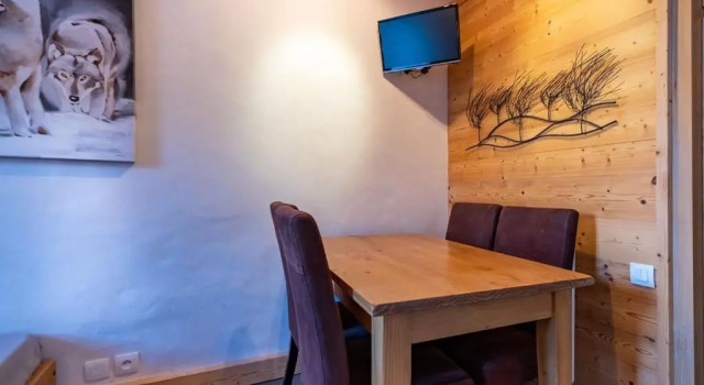 Appartement Méribel, 1 pièce, 4 personnes - FR-1-355-164, Prenota Appartamento Hotel a Alvernia con parcheggio, Parcheggio
