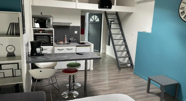 Студия Apparts'Hotels