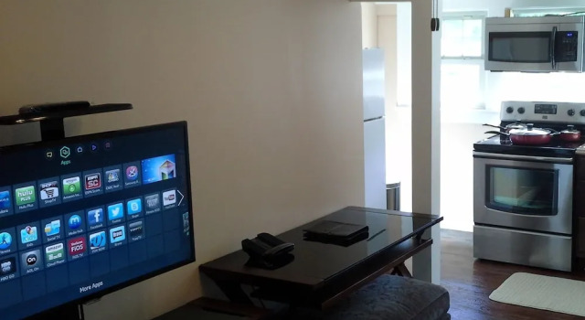 JARVIS West Blvd 3BD Suites by Edgewater Park & Downtown, Забронировать Отель Кливленд штат Огайо