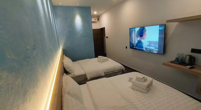 Трёхместный номер Deluxe Reds Hotel