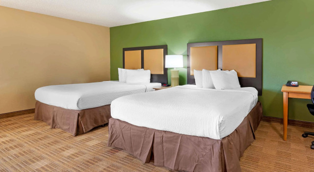 Четырёхместная студия Deluxe Extended Stay America Select Suites - Madison - Old Sauk Rd