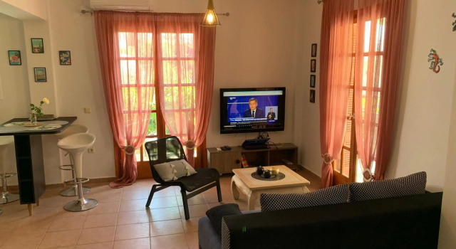 La Bandolaise, house in the heart of the vilage., Rezerwuj Hotel Perdika 