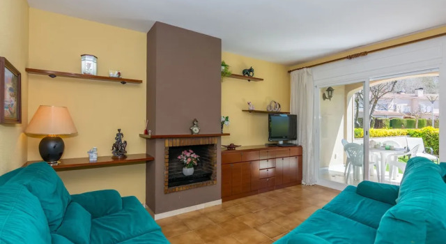 HomeHolidaysRentals Casa Moonlight – Costa Barcelona