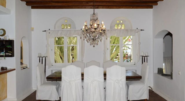Villa St Johns Retreat 7 Bedroom Villa in Saint John With Private Pool