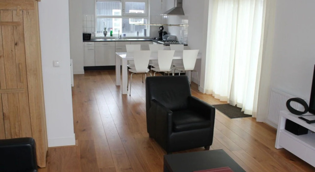 Comfortable Villa With Combi-microwave, Near Terherne, Prenota Villa Terherne Frisian lakes