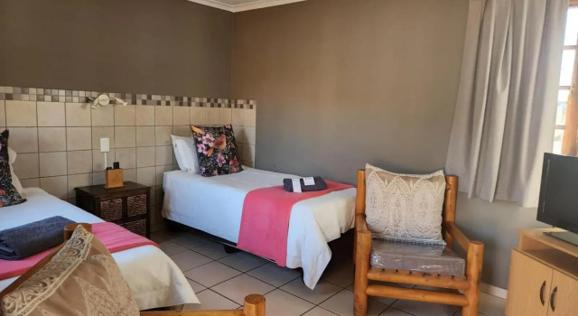 Snips Accommodation, Book Hotel Newcastle KwaZulu-Natal