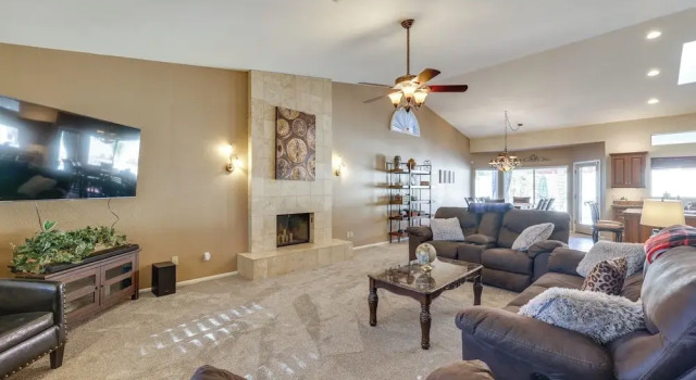 Golf, Swim, Soak! Family-friendly Scottsdale Home, Забронировать Дом для отпуска Финикс 