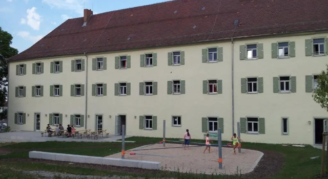 Jugendherberge Rottweil, Reserva ahora Hotel Rottweil Baden-Wurtemberg, cerca de Torre de pruebas Rottweil de ThyssenKrupp