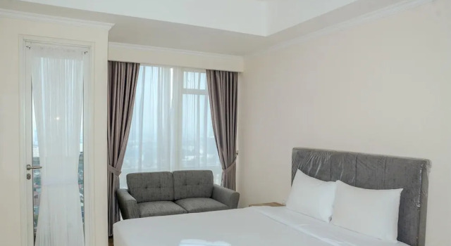 Comfy Studio Room with City View at Menteng Park Apartment By Travelio, Забронировать Апартаменты/квартира Ментенг Джакарта, рядом с Парк Таман Суропати