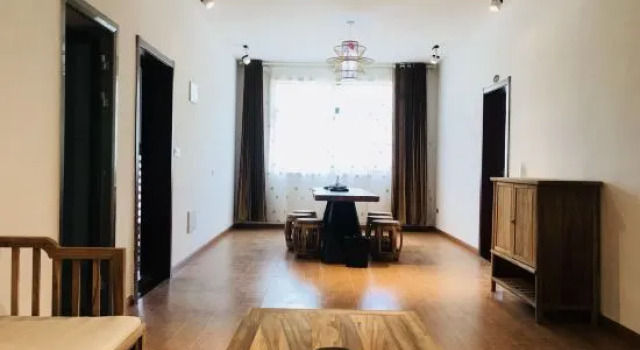 Yuxi Mengzhijia Theme Hotel