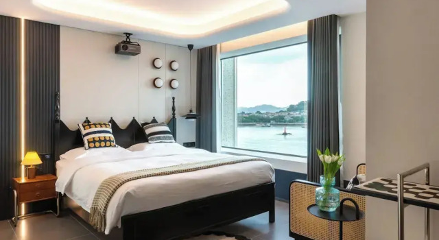 Номер Executive NiaoDao Seaview Hotel