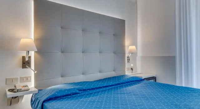 Трёхместный номер Standard с балконом и с видом на море Hotel Garni Serena