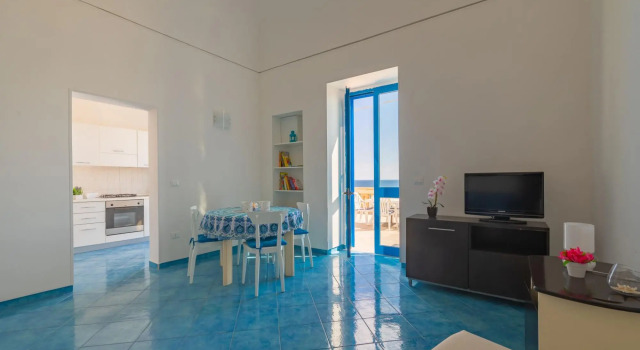 Holiday home with sea view in Castro, on the Adria-Marinè, Rezerwuj Hotel Castro Salento