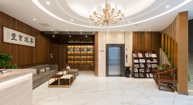 Foshan Dashen Hotel, Rezerwuj Hotel Hotele w Guangdong z parkingiem, Parking