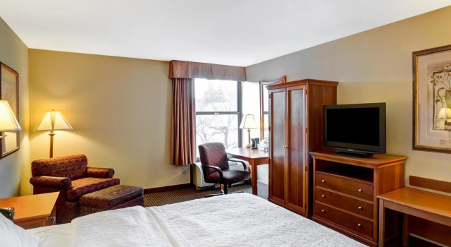 Номер Standard Hampton Inn State College