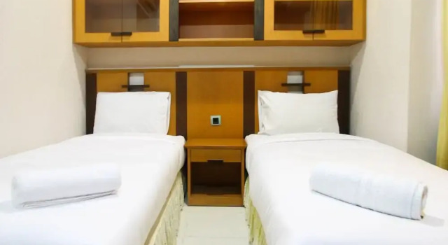 2BR Family Sudirman Condominium Apartment near Plaza Semanggi, Book Apartment Hotels in Jakarta with a Pool, near Mulia Tower, Swimming Pool