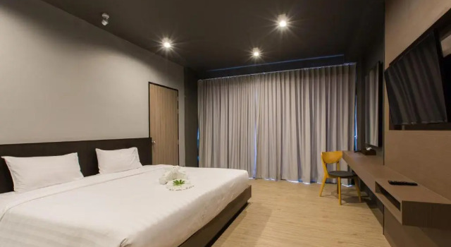 Двухместный номер Deluxe Maya Phuket Airport Hotel-Naiyang Beach