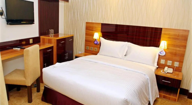 Номер Deluxe Fal Hotel L.L.C