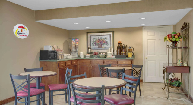 Super 8 by Wyndham Booneville, Buchen Sie Gasthaus Mini-Hotels in Booneville, Gasthaus