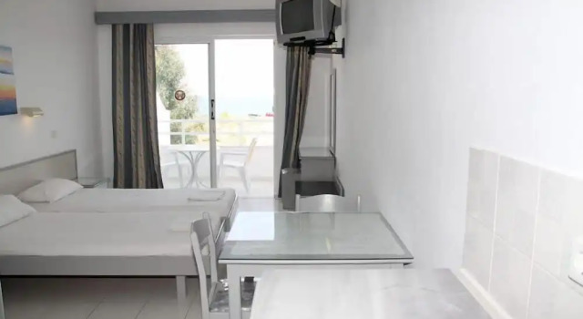 Студия Lagonas Beach Hotel