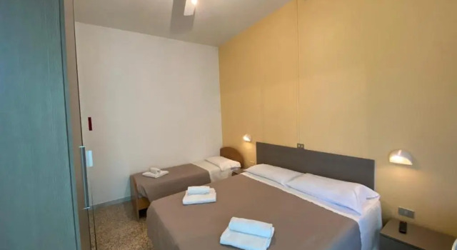 Трёхместный номер Standard Hotel Britta