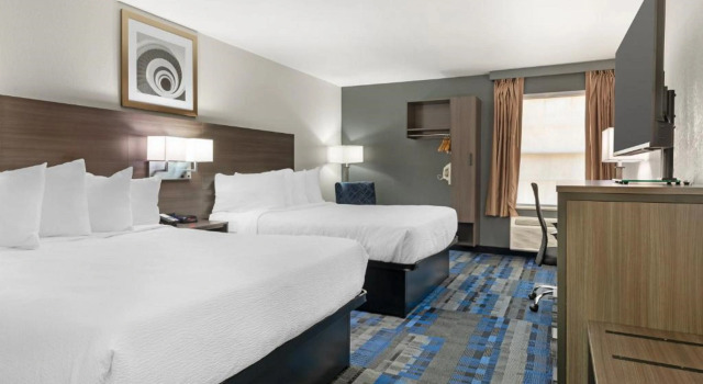 Best Western Mystic Hotel, Забронировать Отель Отели Мистика с бассейном, рядом с Корабль Чарльза У. Моргана в морском порту Мистик, Бассейн