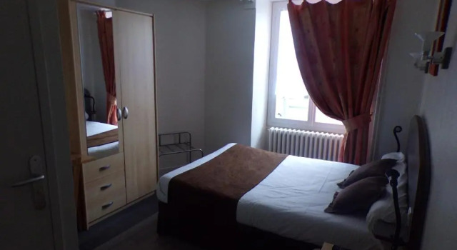 Logis Hôtel de France, Reserva ahora Hotel Rochechouart Alto Vienne