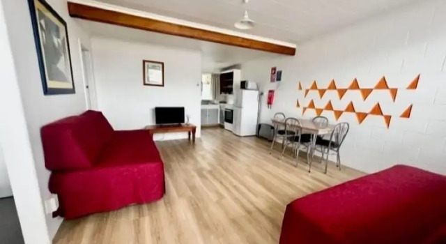 Апартаменты Цокольный этаж с 2 комнатами Bings Motel