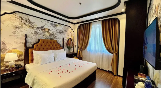 Royal Hotel Hà Nội, Забронировать Отель Отели Муниципалитета Ханоя с парковкой, Парковка