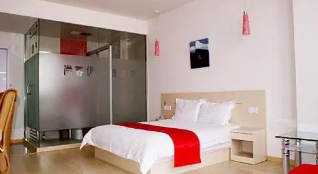 Номер Superior Thank Inn Plus Hotel Taizhou Dainan Tuanjie Road