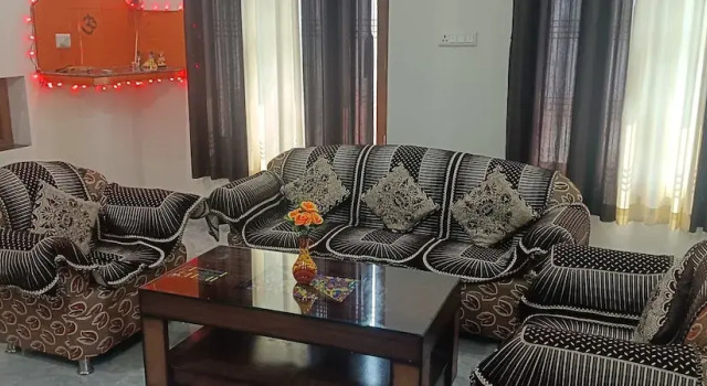 Hariom Home Stay By GRB