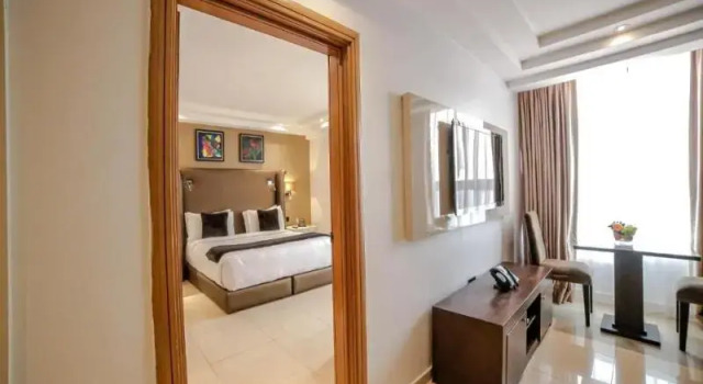 Номер Executive Victoria Crown Plaza Hotel