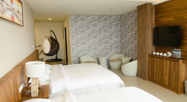 Четырёхместный номер Comfort с видом на море Hola sea view B&B