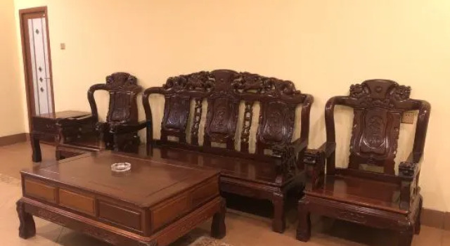 Люкс с 3 комнатами Hyatt Business Hotel Dongxing